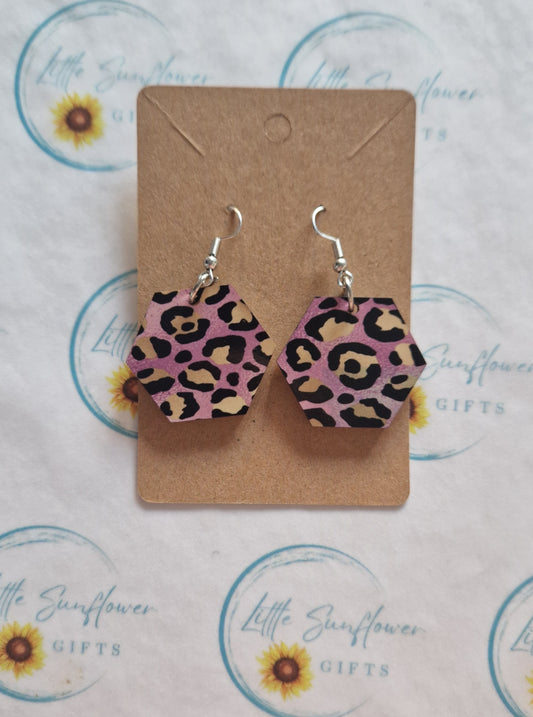 Oval animal print design earrings