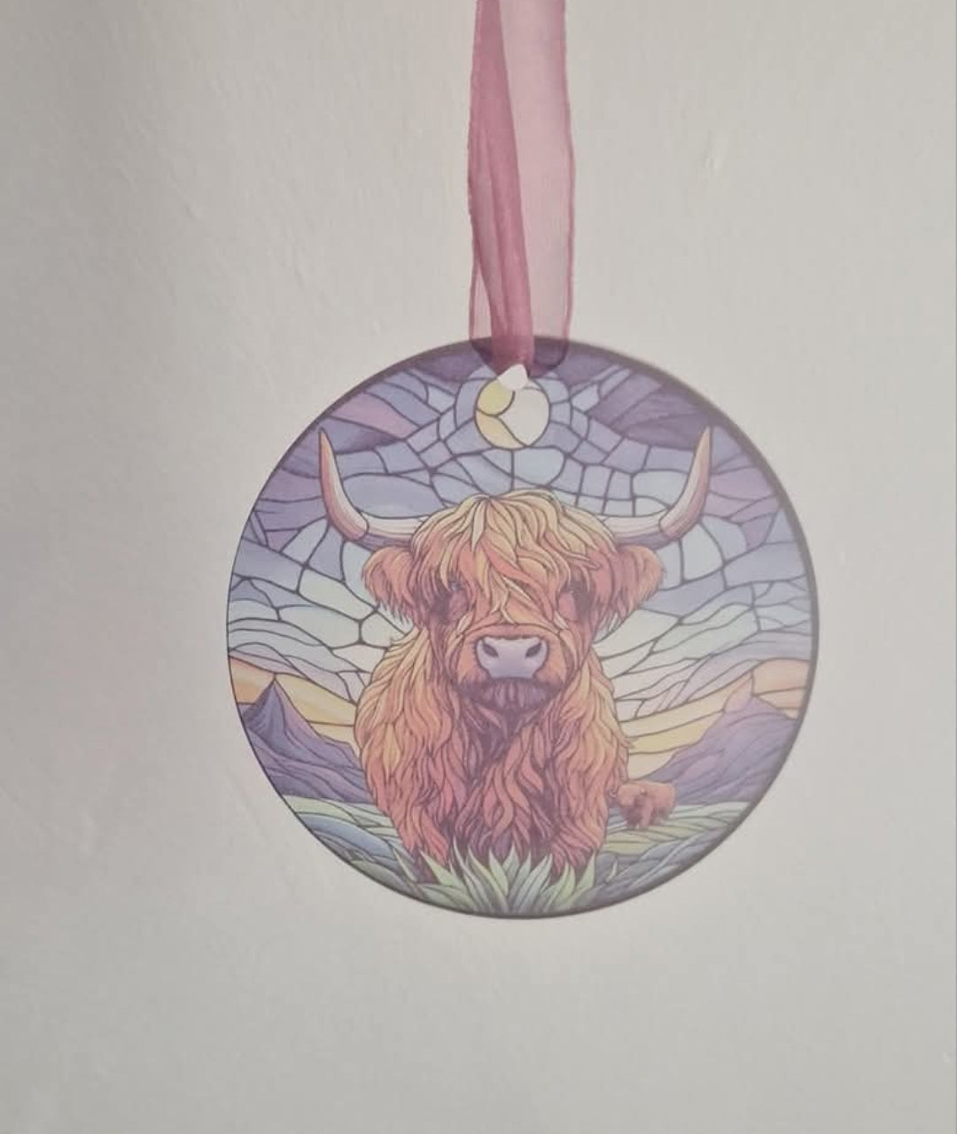 Highland cow stainglass decoration